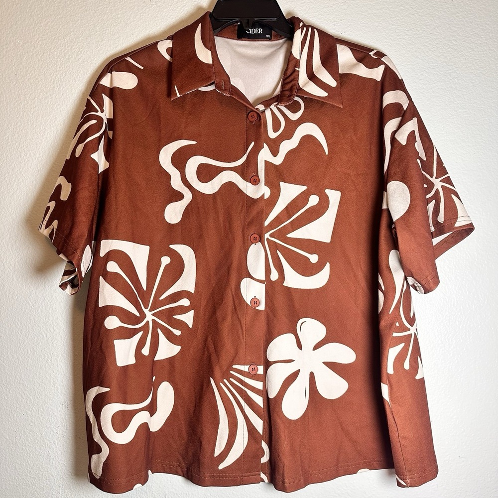 Cider 1XL Collar Geometric Button Up Short Sleeve Blouse Curve & Plus Groovy